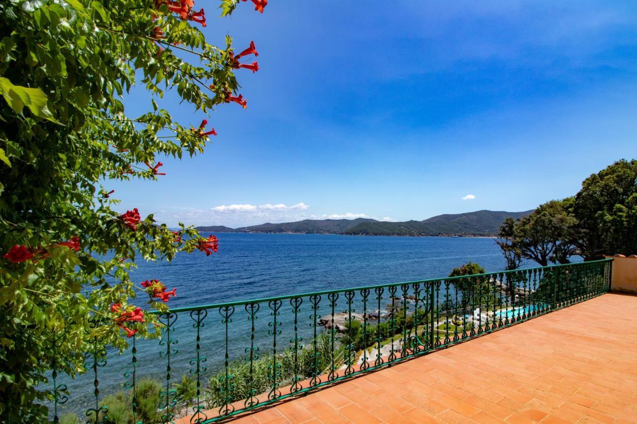 Villa Le Sprizze A Bordo Del Mare - Goelba Marciana Marina  Eksteriør billede