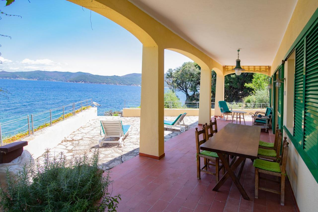Villa Le Sprizze A Bordo Del Mare - Goelba Marciana Marina  Eksteriør billede