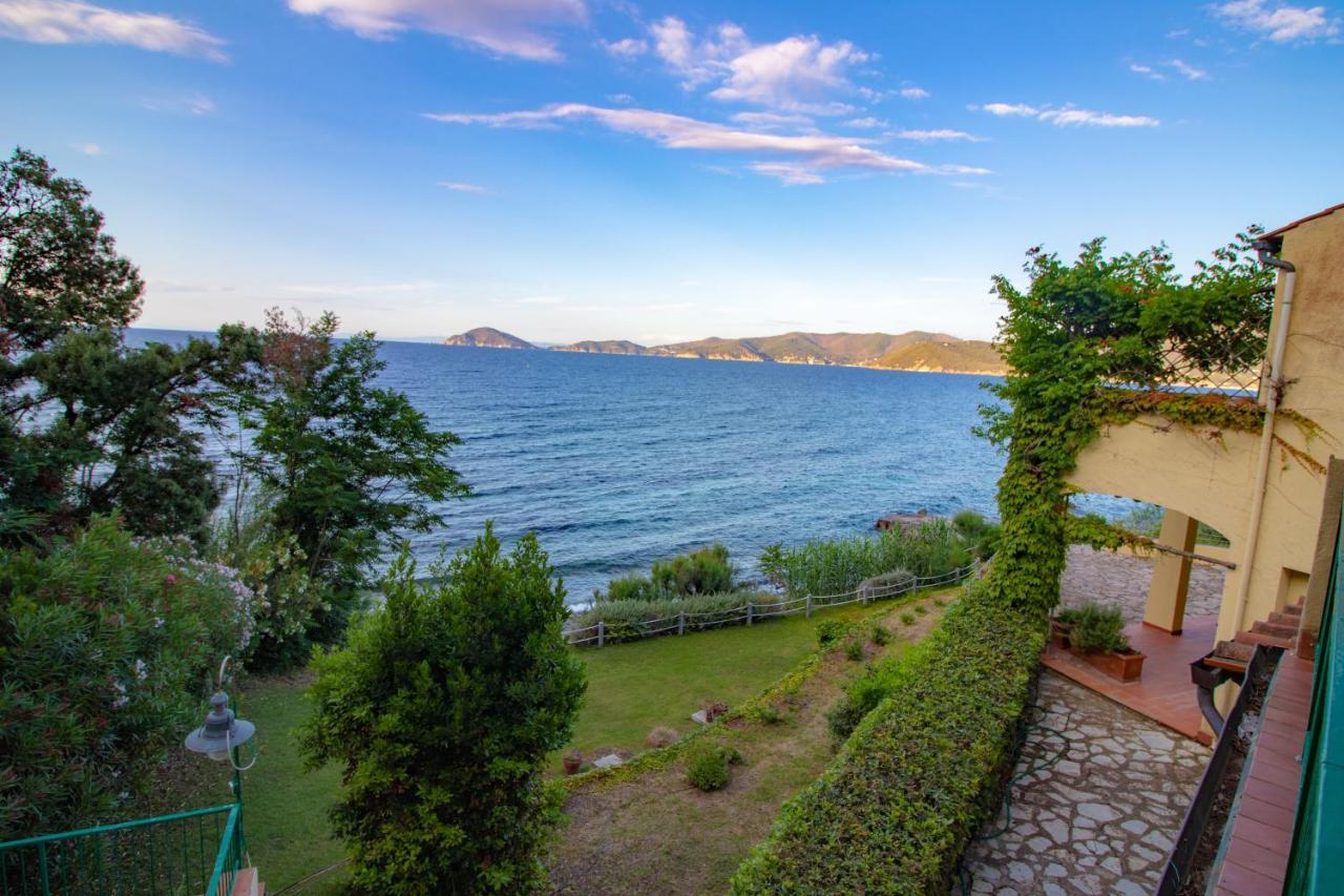 Villa Le Sprizze A Bordo Del Mare - Goelba Marciana Marina  Eksteriør billede