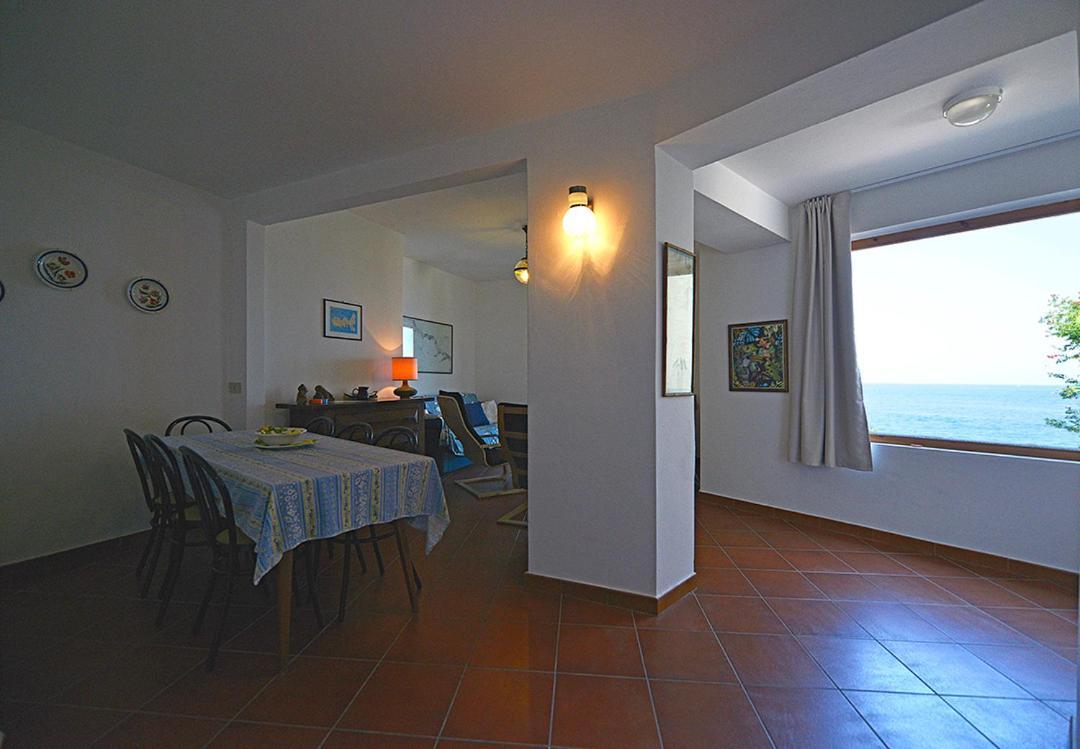Villa Le Sprizze A Bordo Del Mare - Goelba Marciana Marina  Eksteriør billede