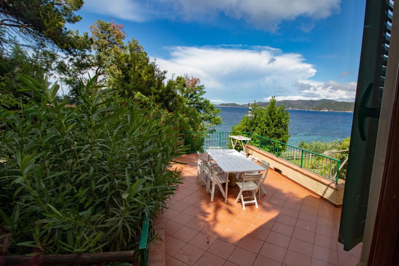 Villa Le Sprizze A Bordo Del Mare - Goelba Marciana Marina  Eksteriør billede