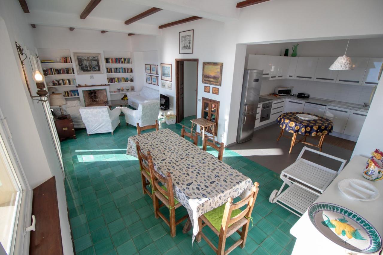 Villa Le Sprizze A Bordo Del Mare - Goelba Marciana Marina  Eksteriør billede